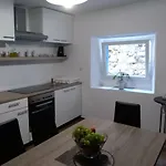 Vakantiehuis Kuca Get *